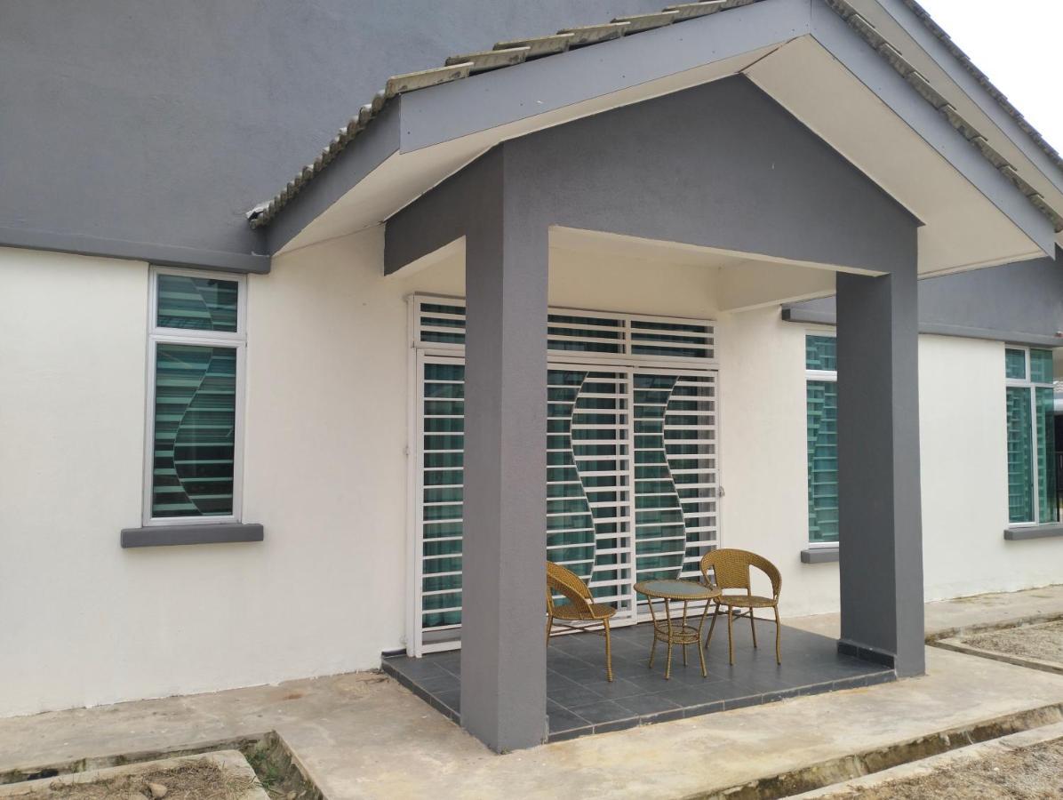 D'Sara Homestay Fully Furnished 3 Bedrooms All Aircond 2 Miles Centre Chukai Eksteriør bilde
