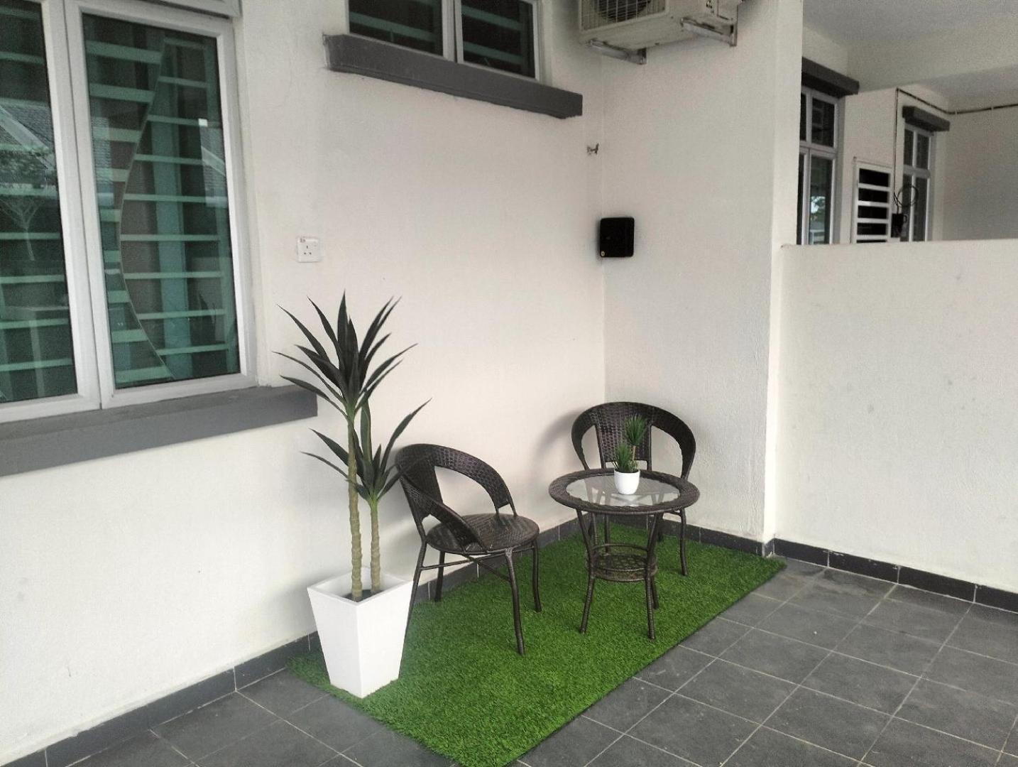 D'Sara Homestay Fully Furnished 3 Bedrooms All Aircond 2 Miles Centre Chukai Eksteriør bilde